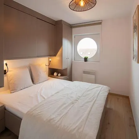 Appartamento Met Zwembad In Neoportus *