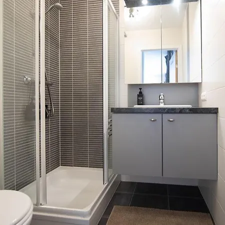 Appartement Met Zwembad In Neoportus
