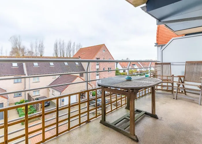 Met Zwembad In Neoportus *